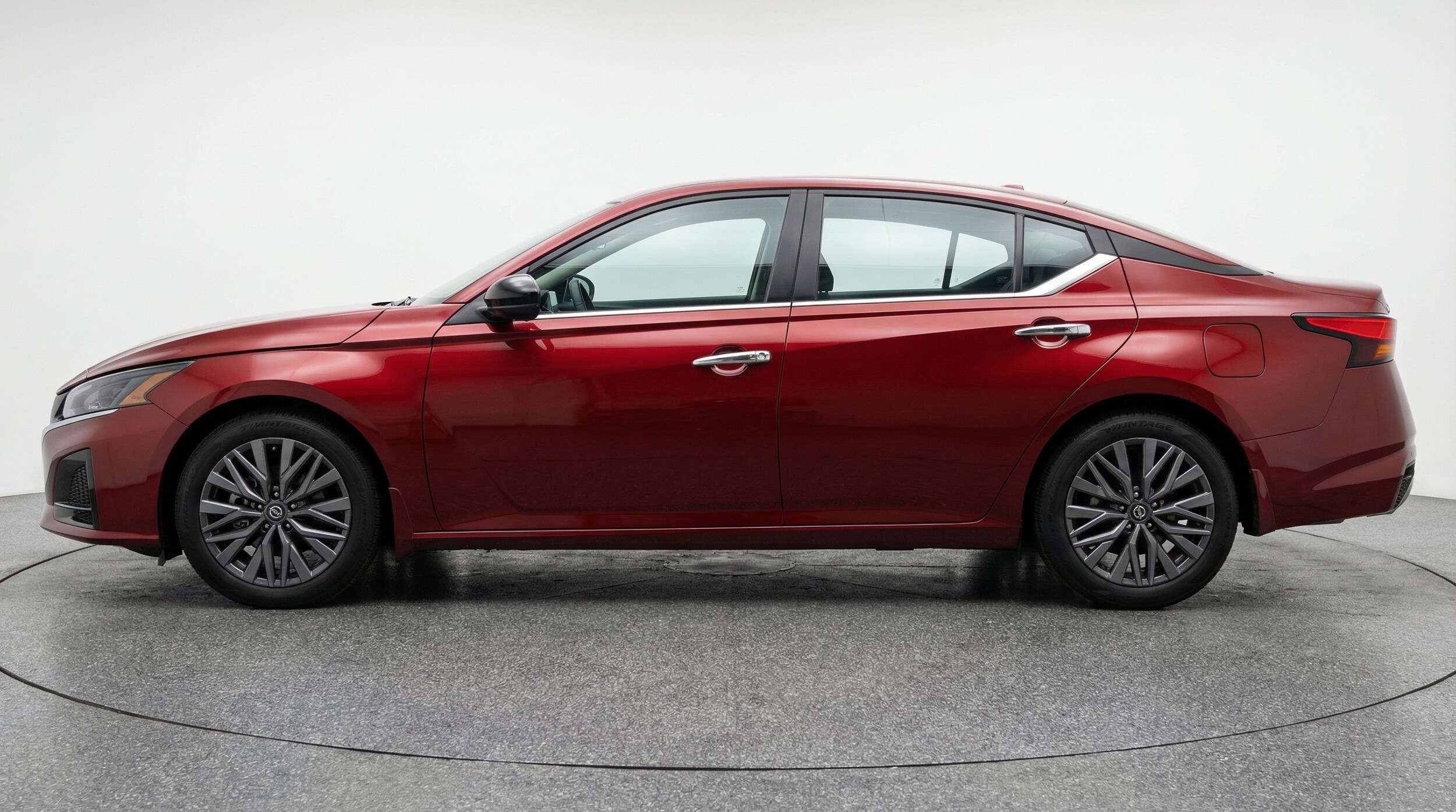 Thumbnail: 2025 Nissan Altima - 4