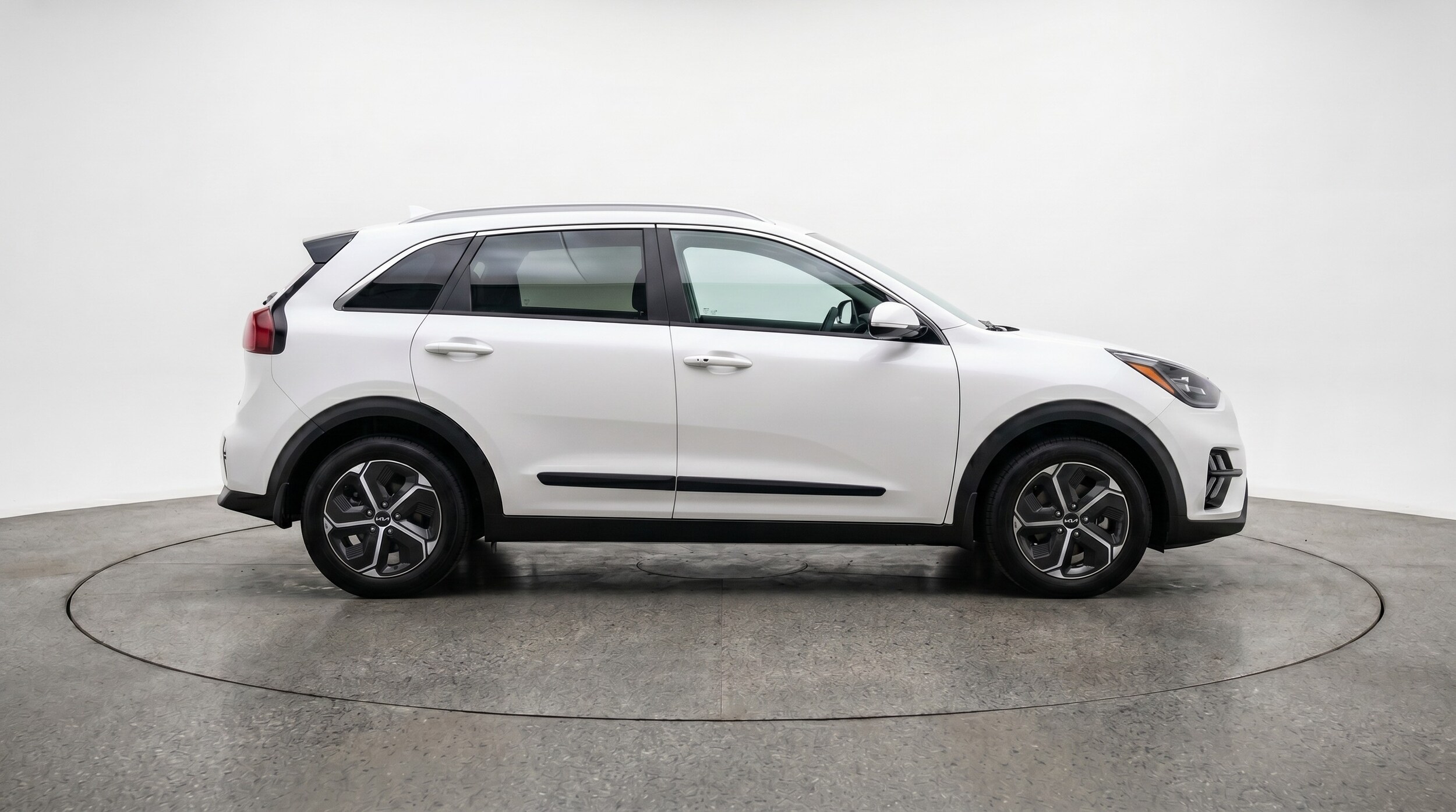Thumbnail: 2026 Kia Niro - 8