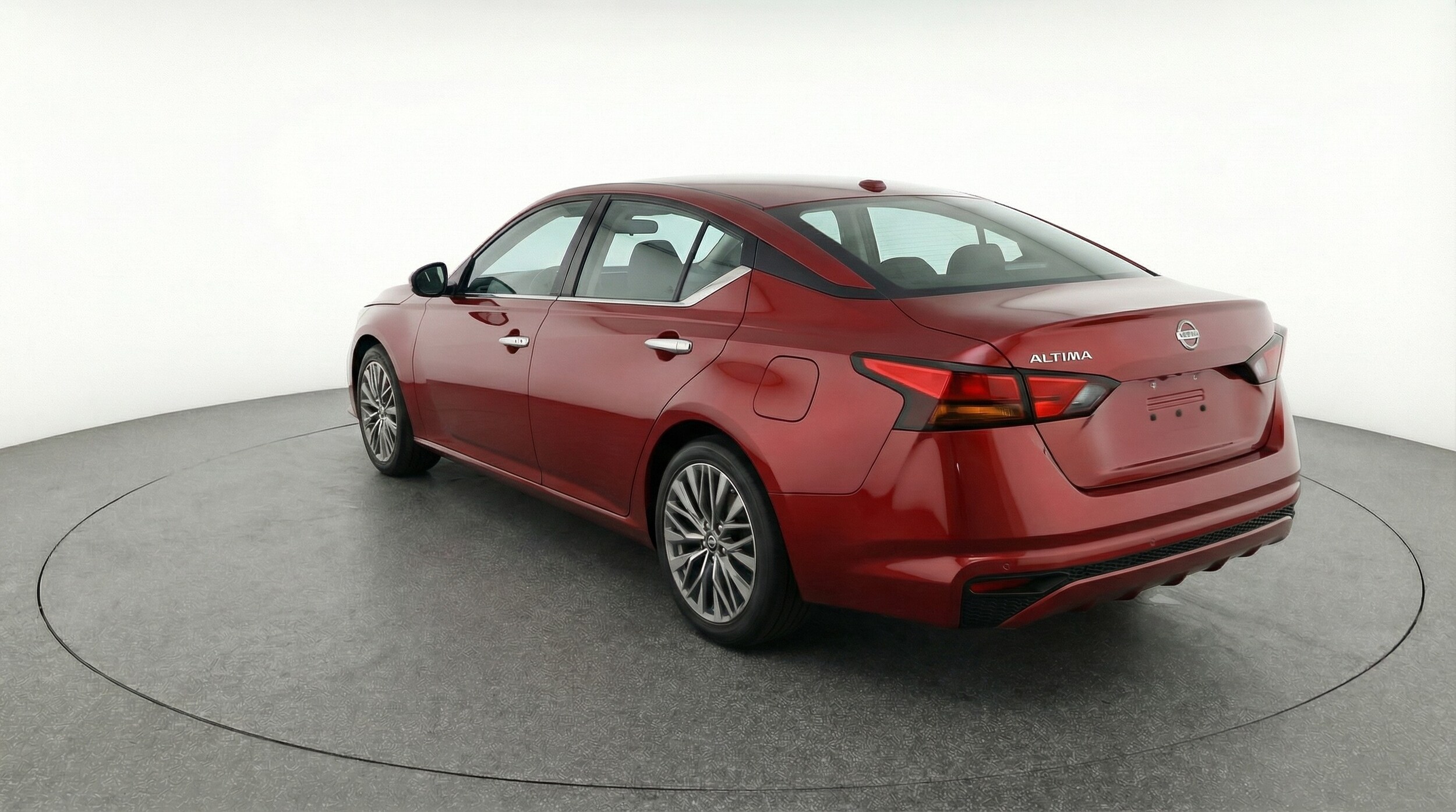 Thumbnail: 2025 Nissan Altima - 5