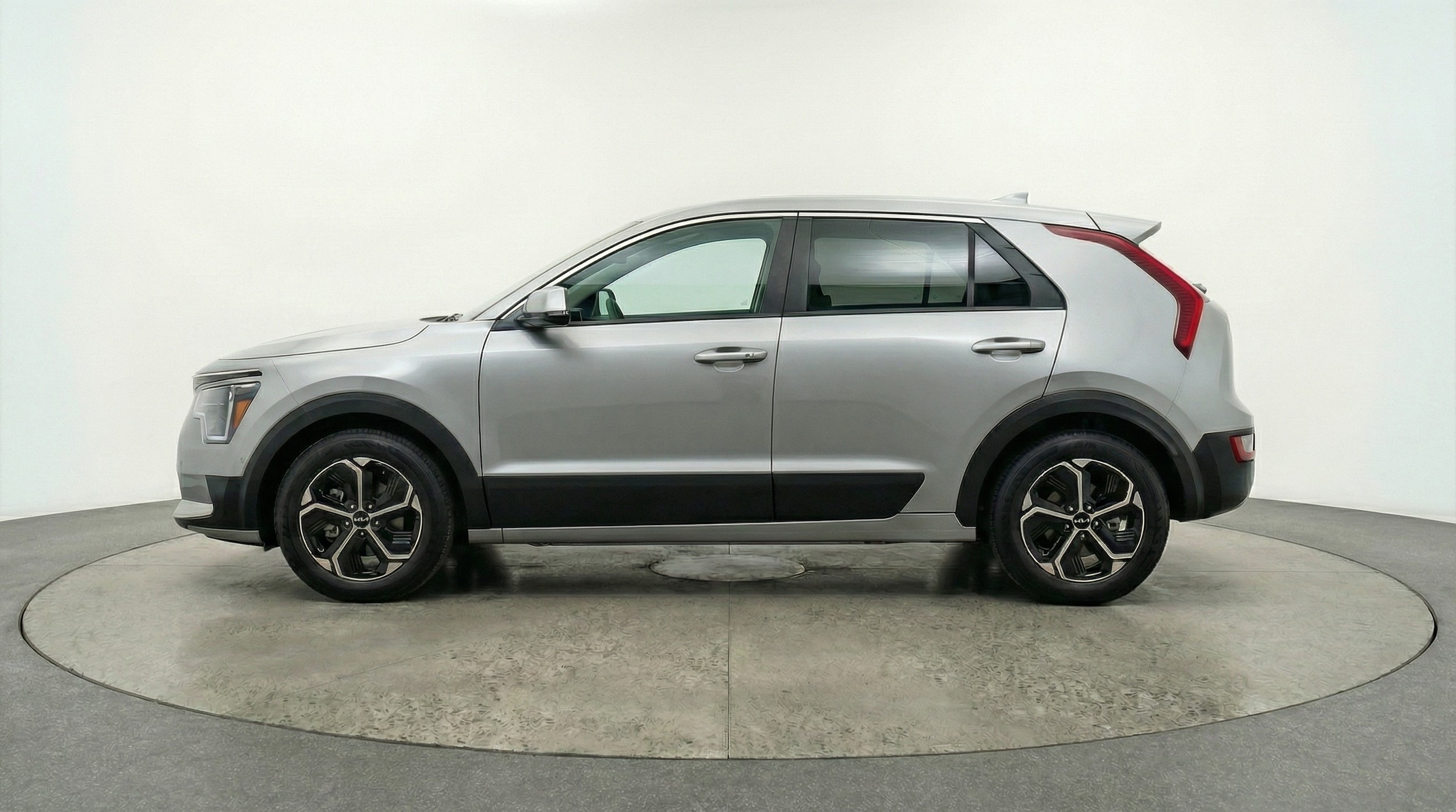 Thumbnail: 2026 Kia Niro - 4