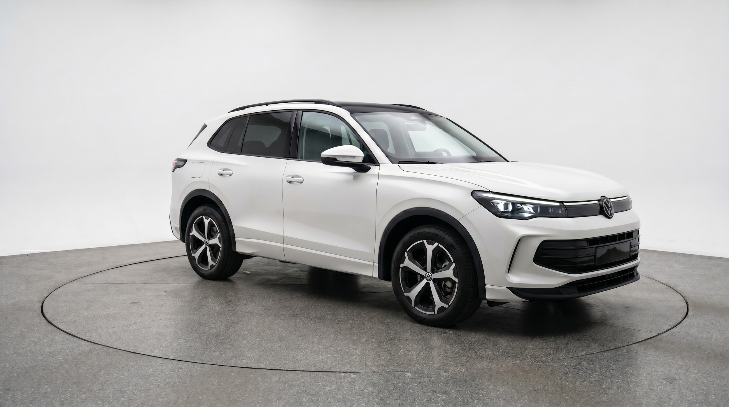 Thumbnail: 2026 Volkswagen Tiguan - 1