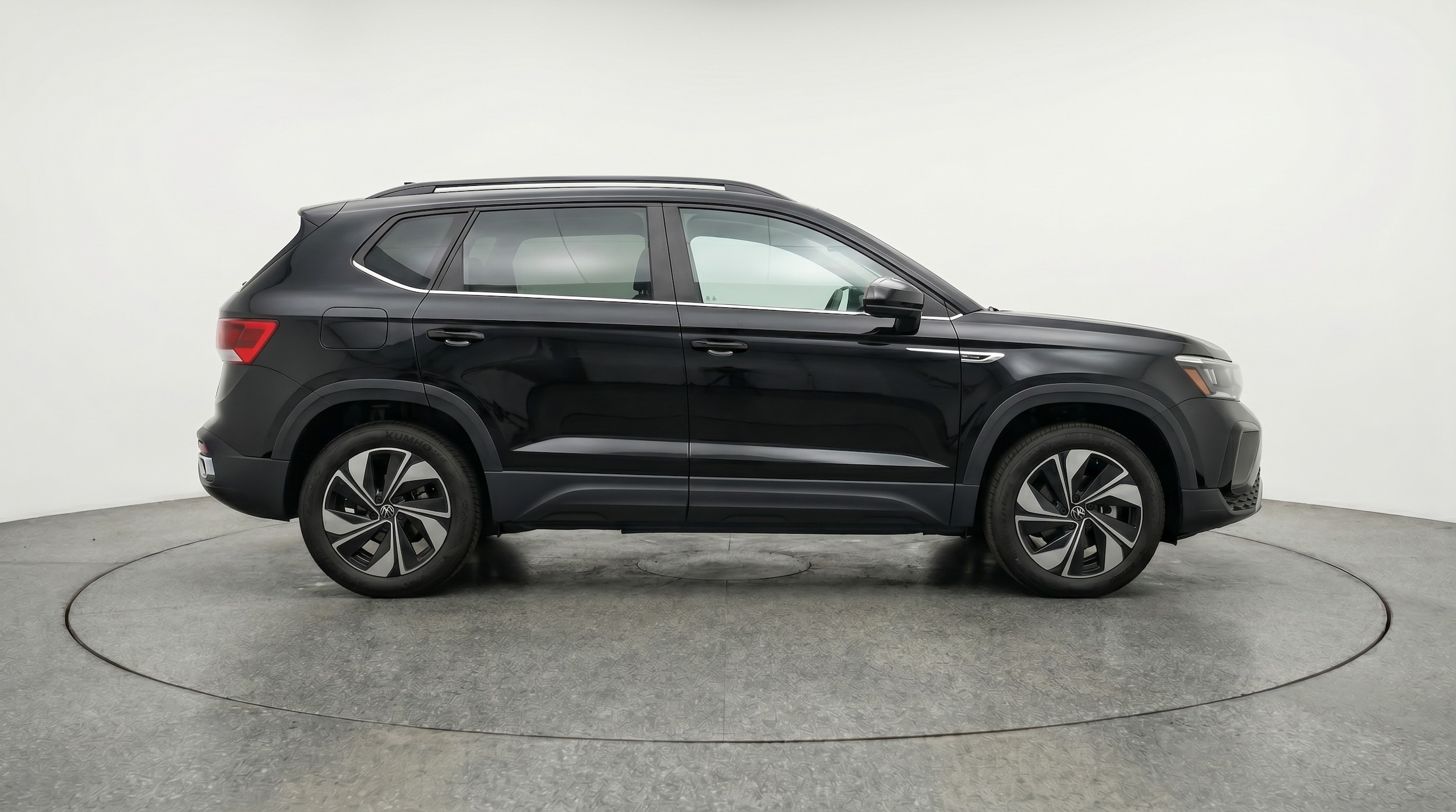 Thumbnail: 2026 Volkswagen Taos - 8