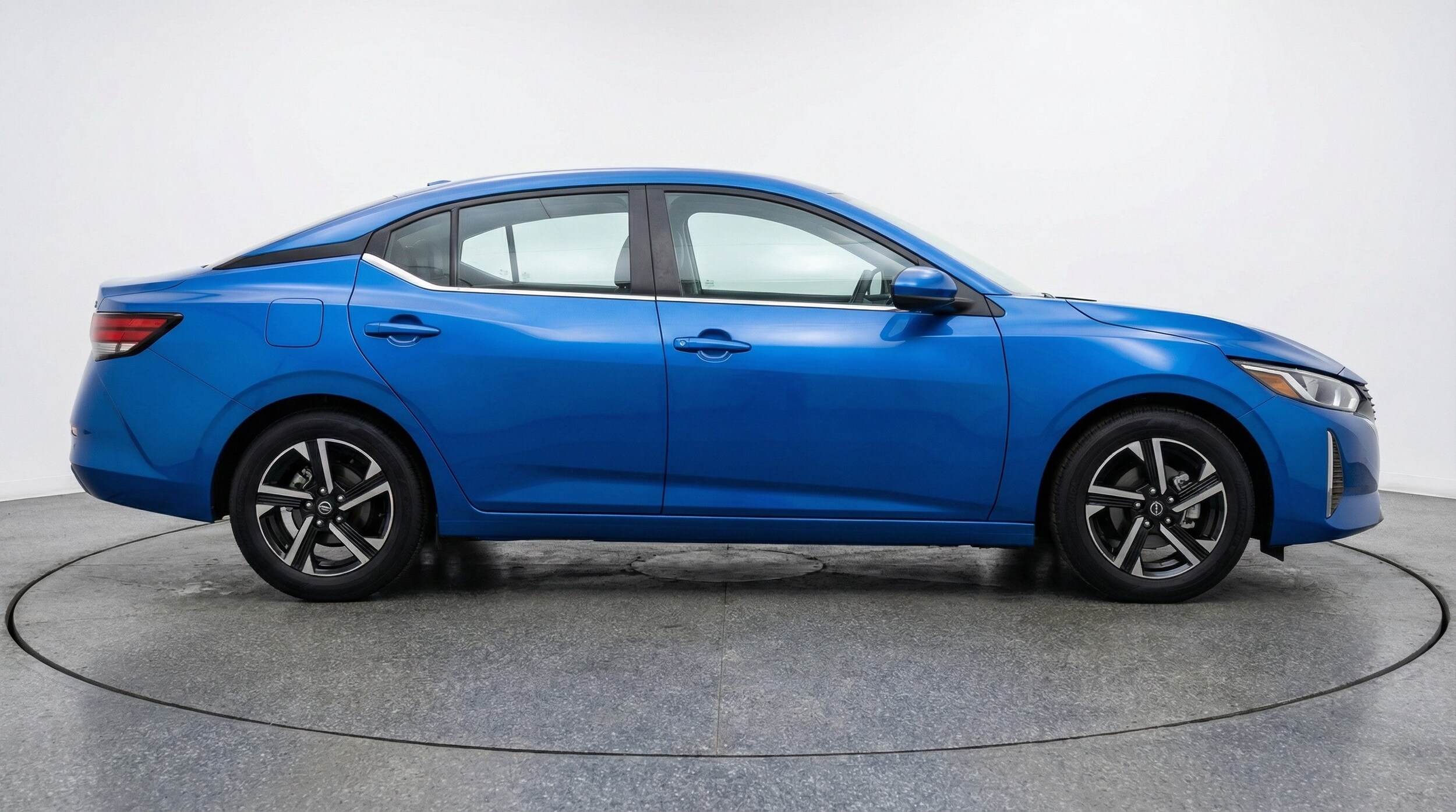 Thumbnail: 2025 Nissan Sentra - 8