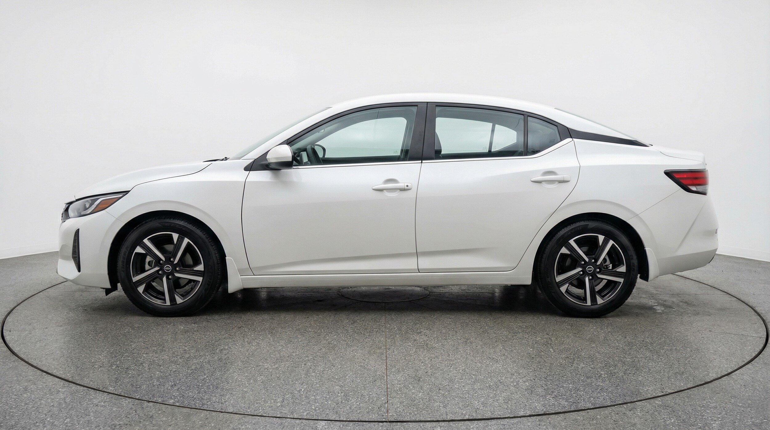 Thumbnail: 2025 Nissan Sentra - 4