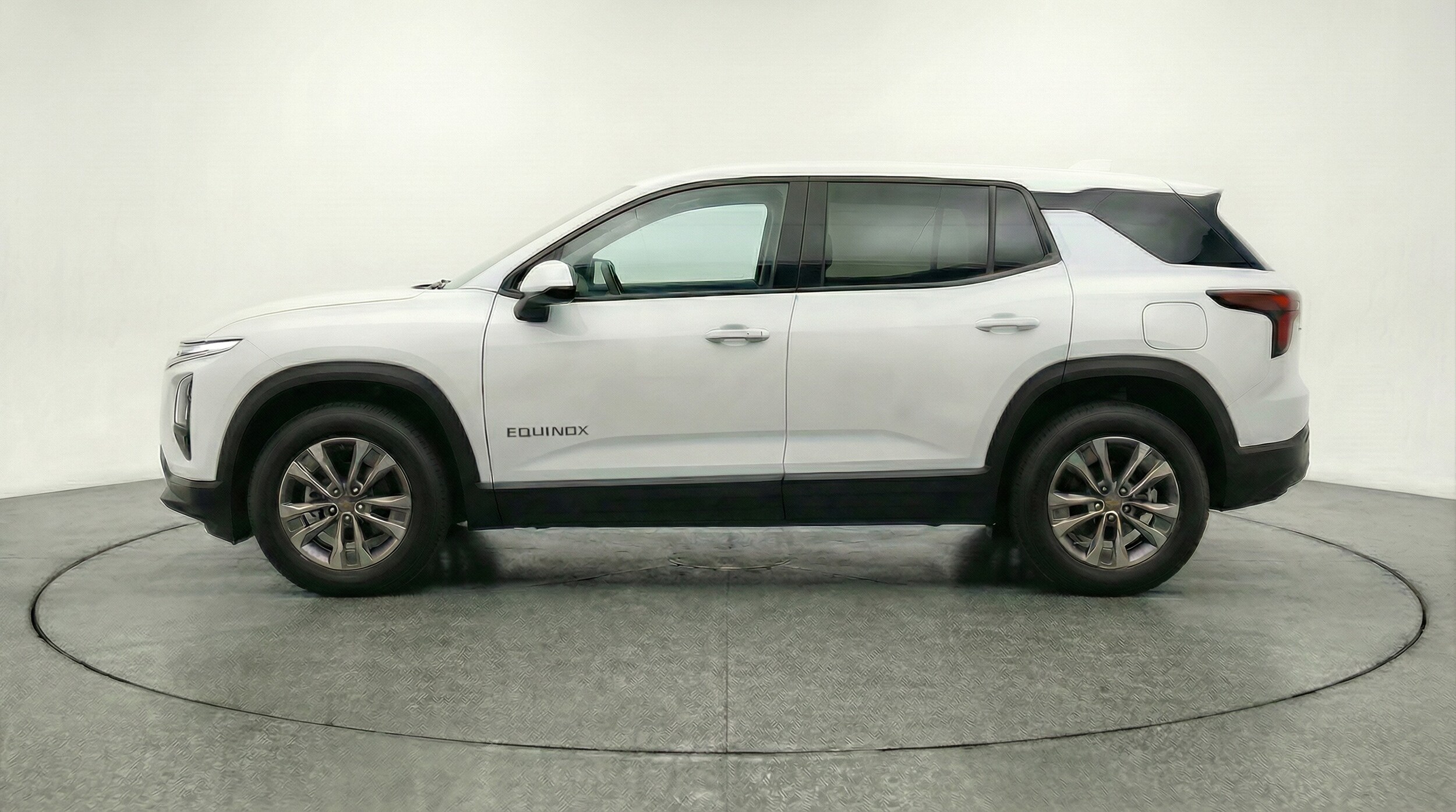 Thumbnail: 2025 Chevrolet Equinox - 4