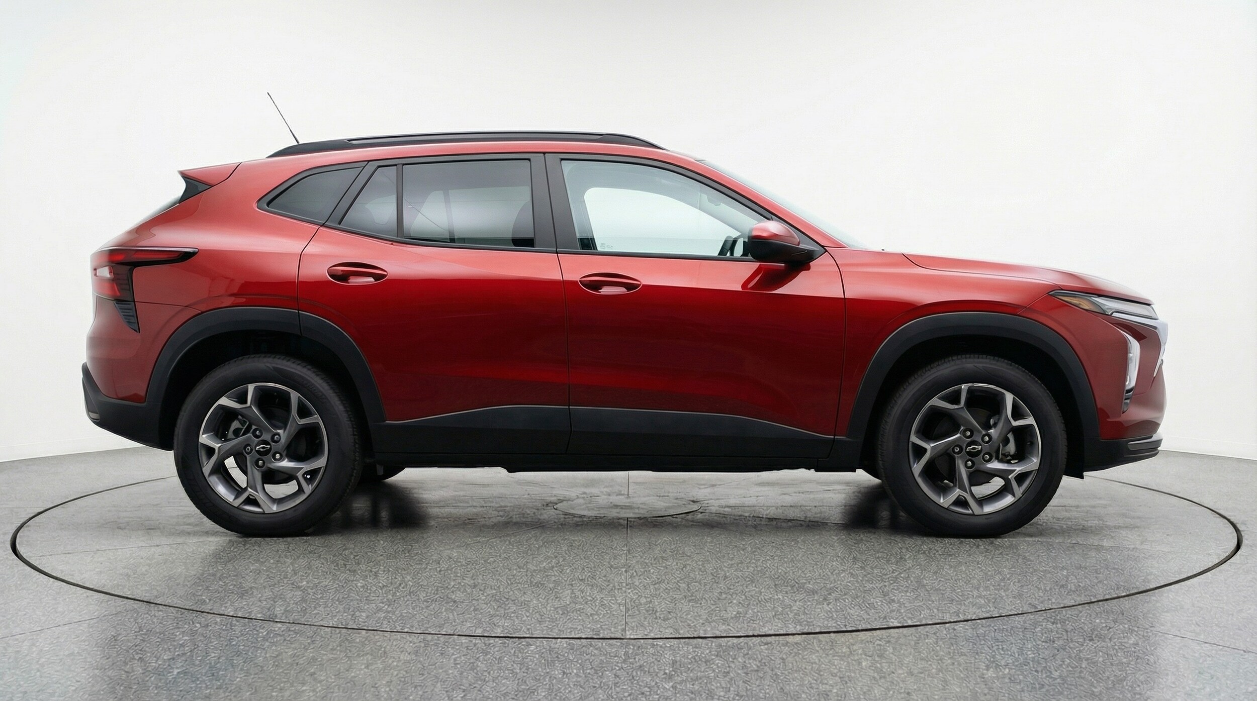 Thumbnail: 2025 Chevrolet Trax - 8