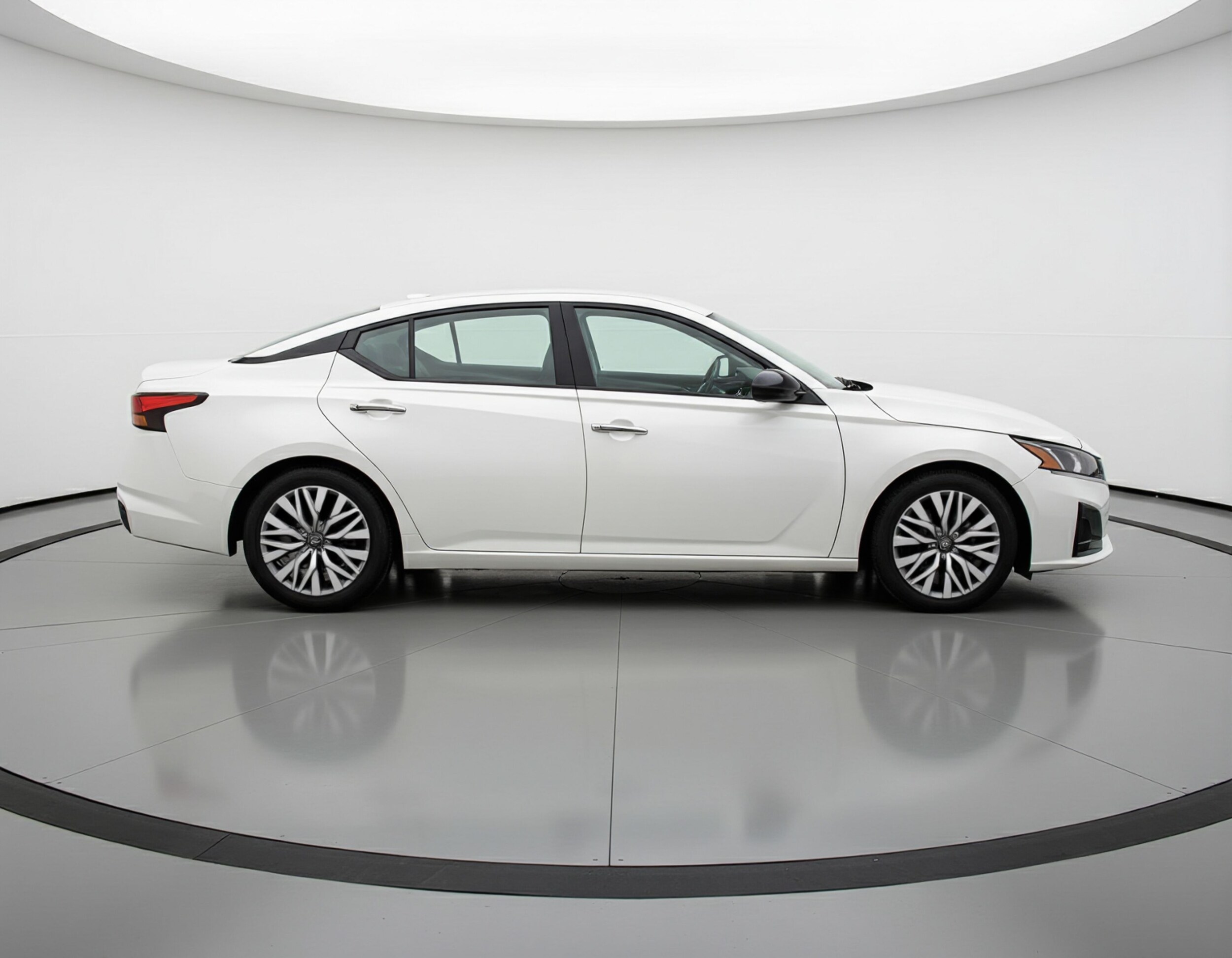 Thumbnail: 2025 Nissan Altima - 8