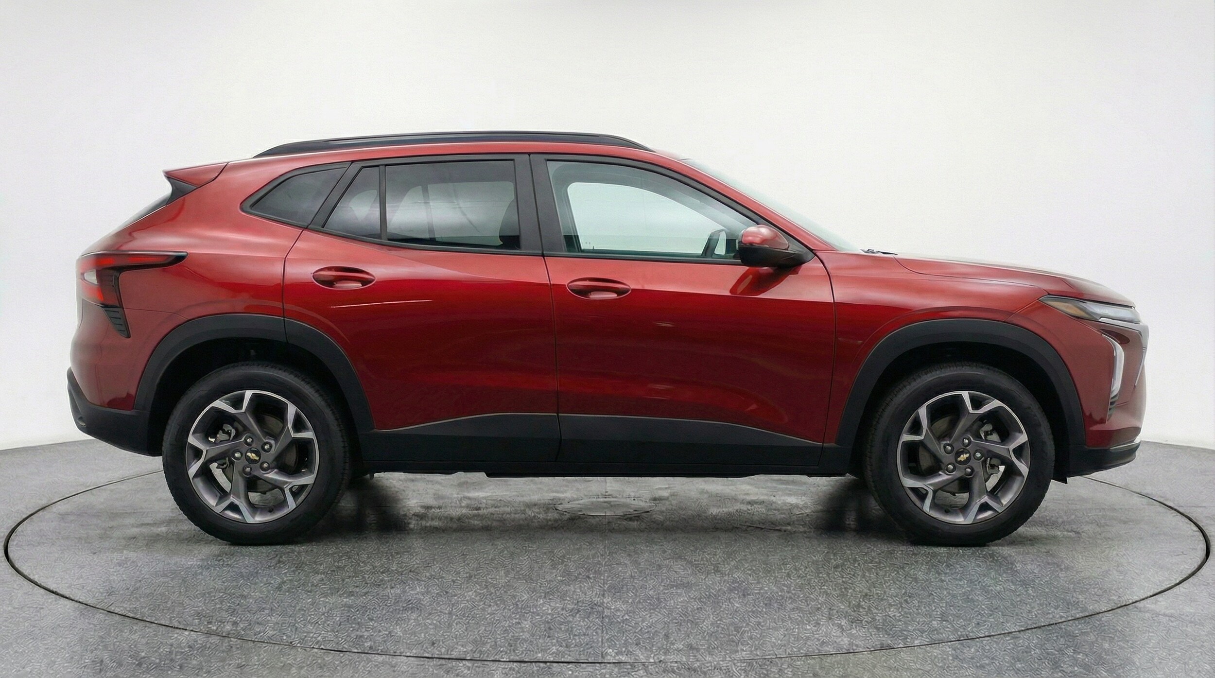 Thumbnail: 2025 Chevrolet Trax - 4