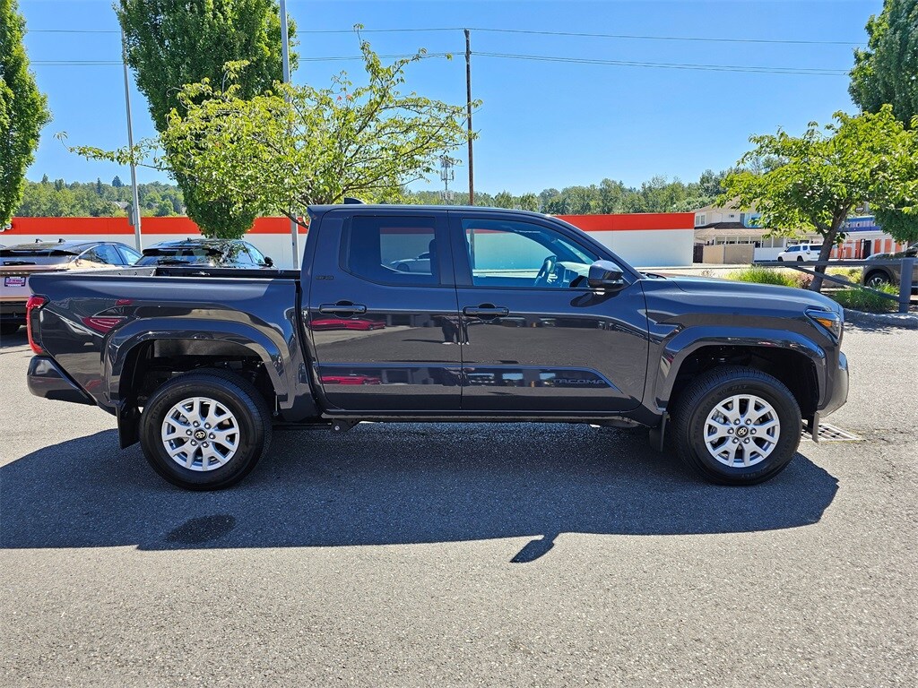 2024 Toyota Tacoma SR5 photo 4