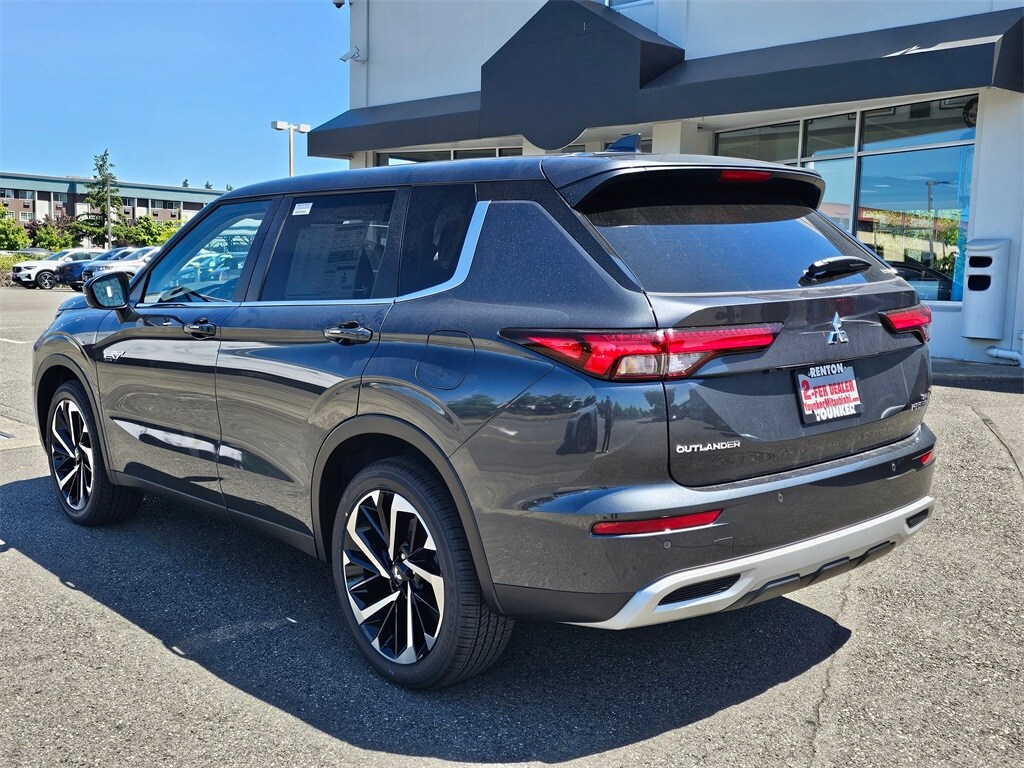 2025 Mitsubishi Outlander PHEV SE photo 4