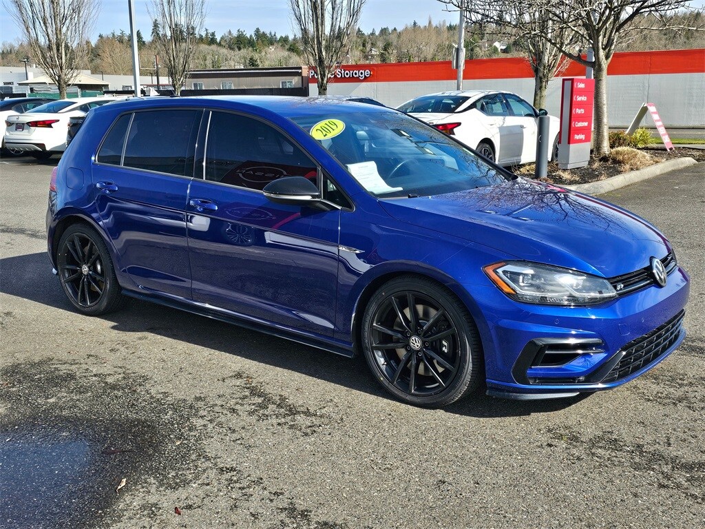 2019 Volkswagen Golf R 4Motion photo 3