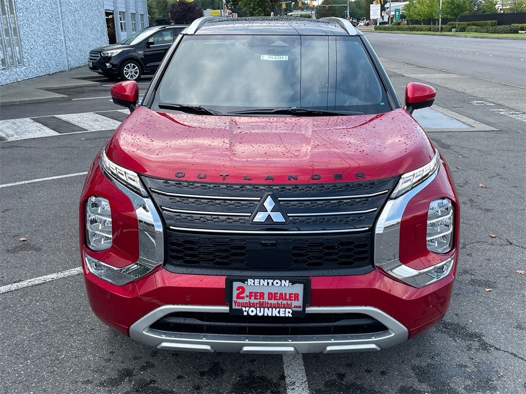 New 2024 Mitsubishi Outlander For Sale at Younker Mitsubishi VIN