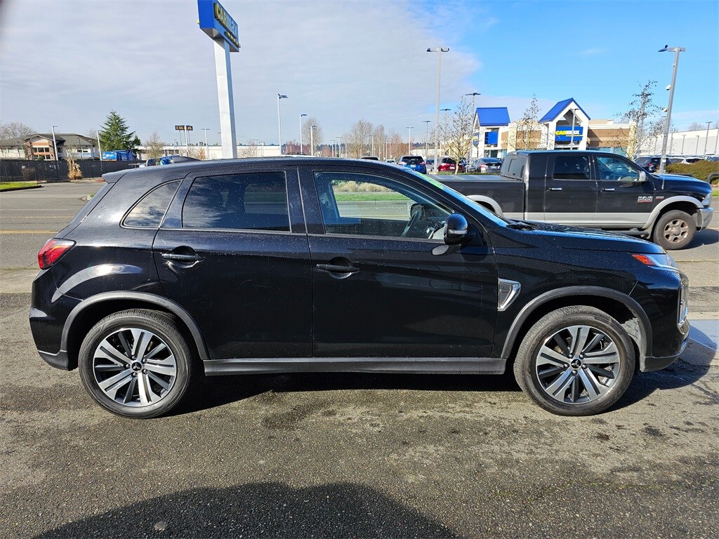 2021 Mitsubishi Outlander Sport SE photo 4