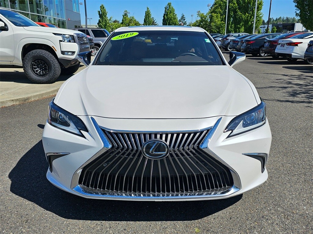 Used 2019 Lexus ES 350 with VIN 58ABZ1B19KU008589 for sale in Renton, WA