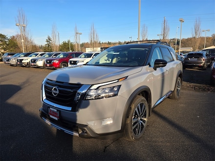 2025 Nissan Pathfinder Platinum SUV