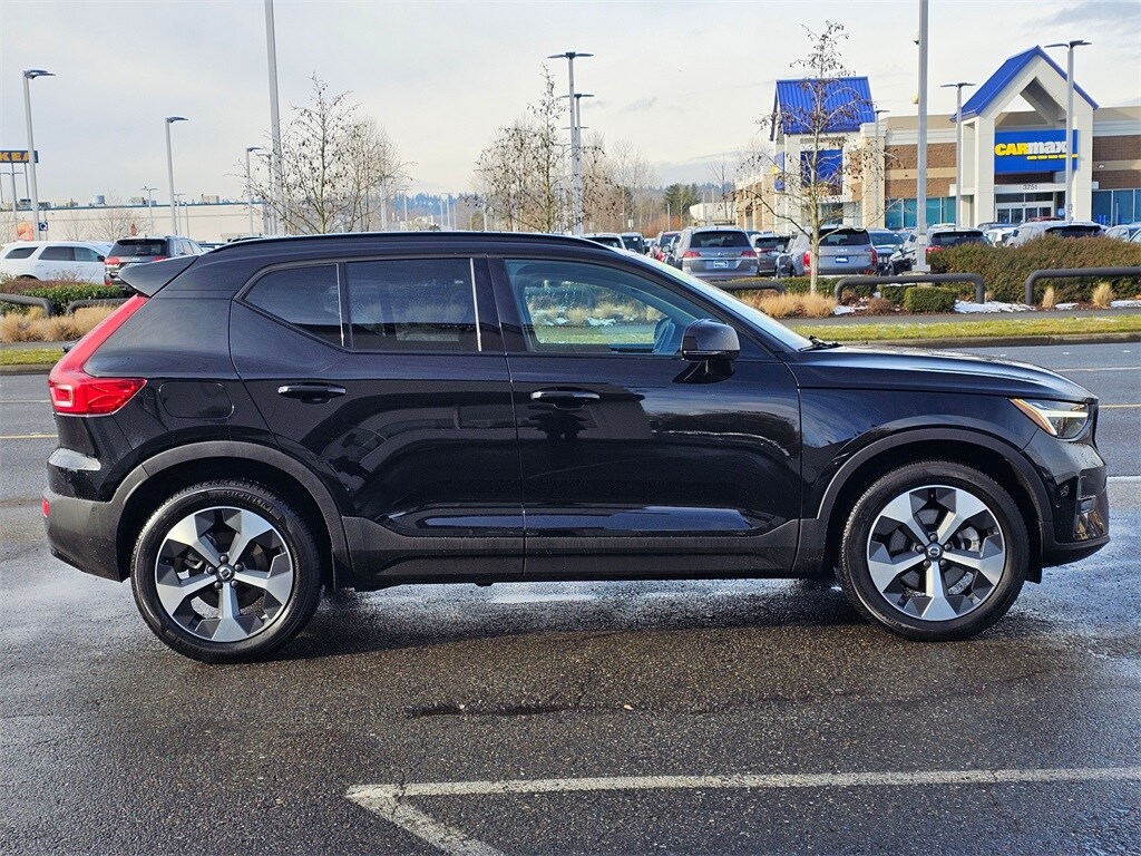 2023 Volvo XC40 Ultimate photo 4