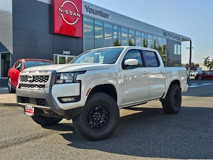 2025 Nissan Frontier SV Truck