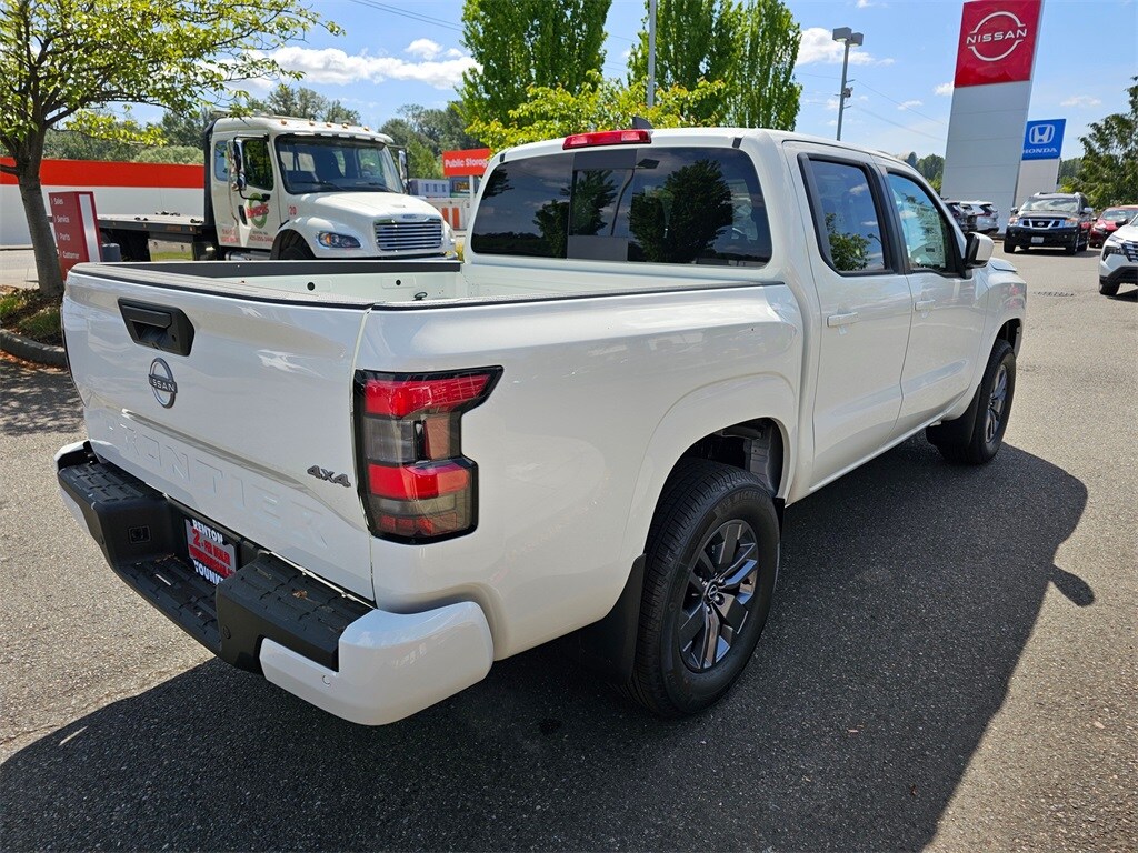 2025 Nissan Frontier SV photo 3
