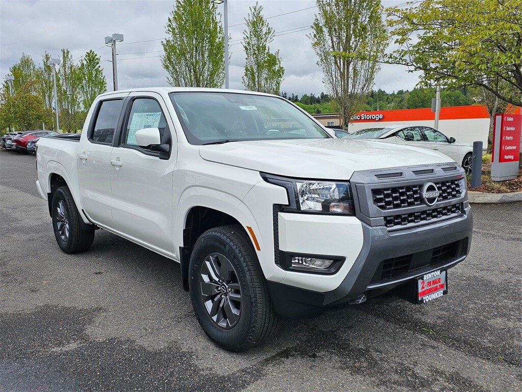 2025 Nissan Frontier SV photo 2