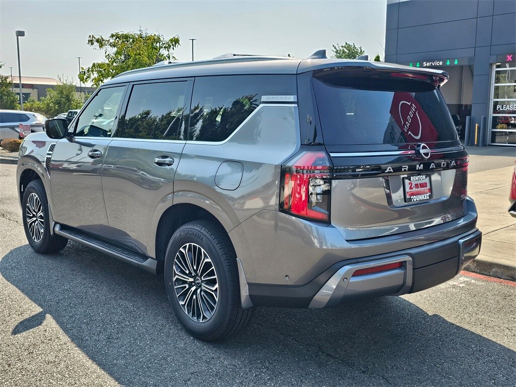 2026 Nissan Armada SL photo 2