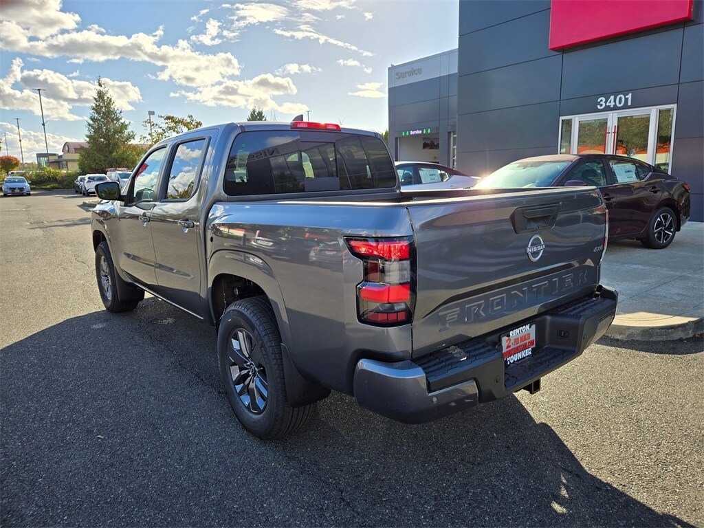 2025 Nissan Frontier SV photo 4