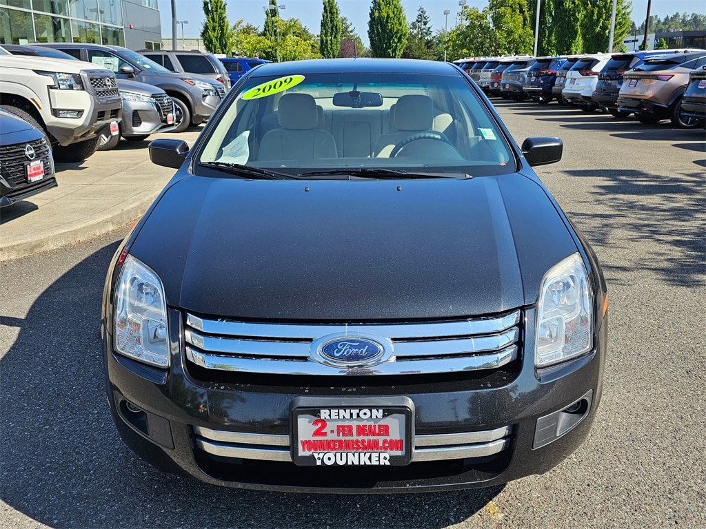 Used 2009 Ford Fusion SE with VIN 3FAHP07139R204078 for sale in Renton, WA