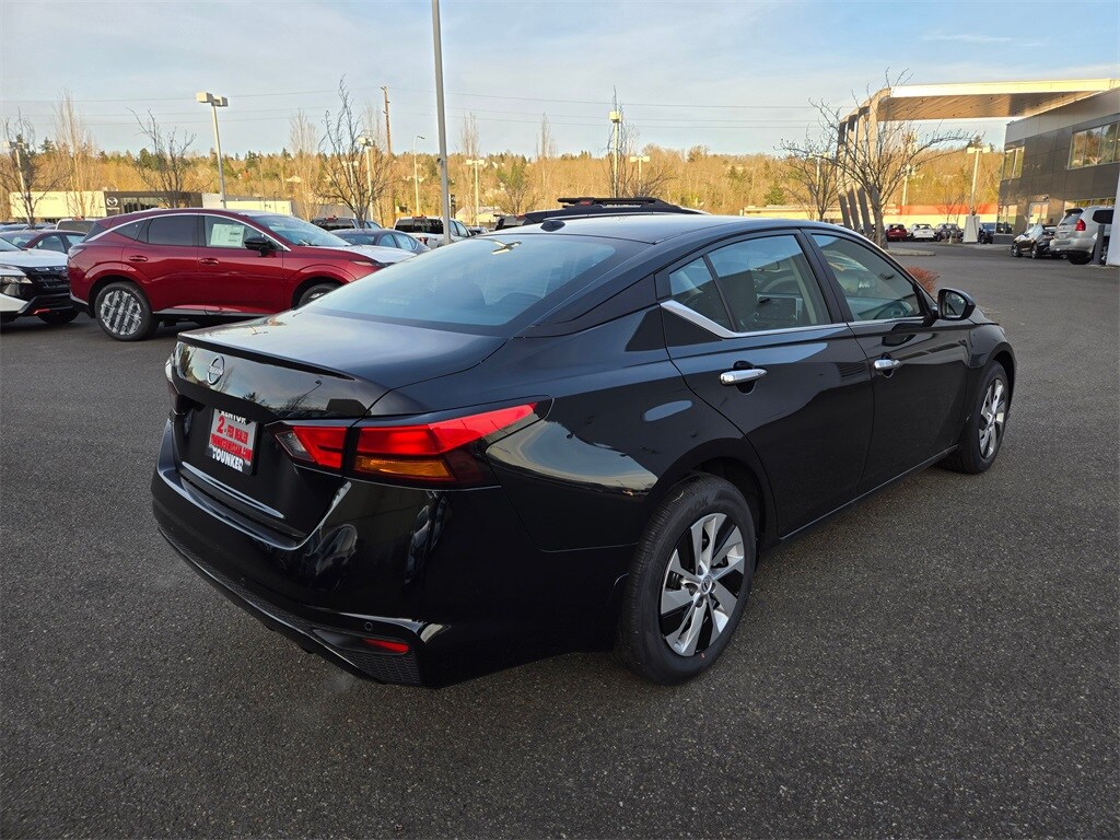 2025 Nissan Altima 2.5 S photo 3