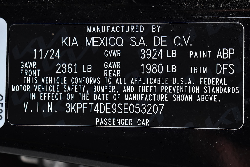 2025 Kia K4 LXS photo 2