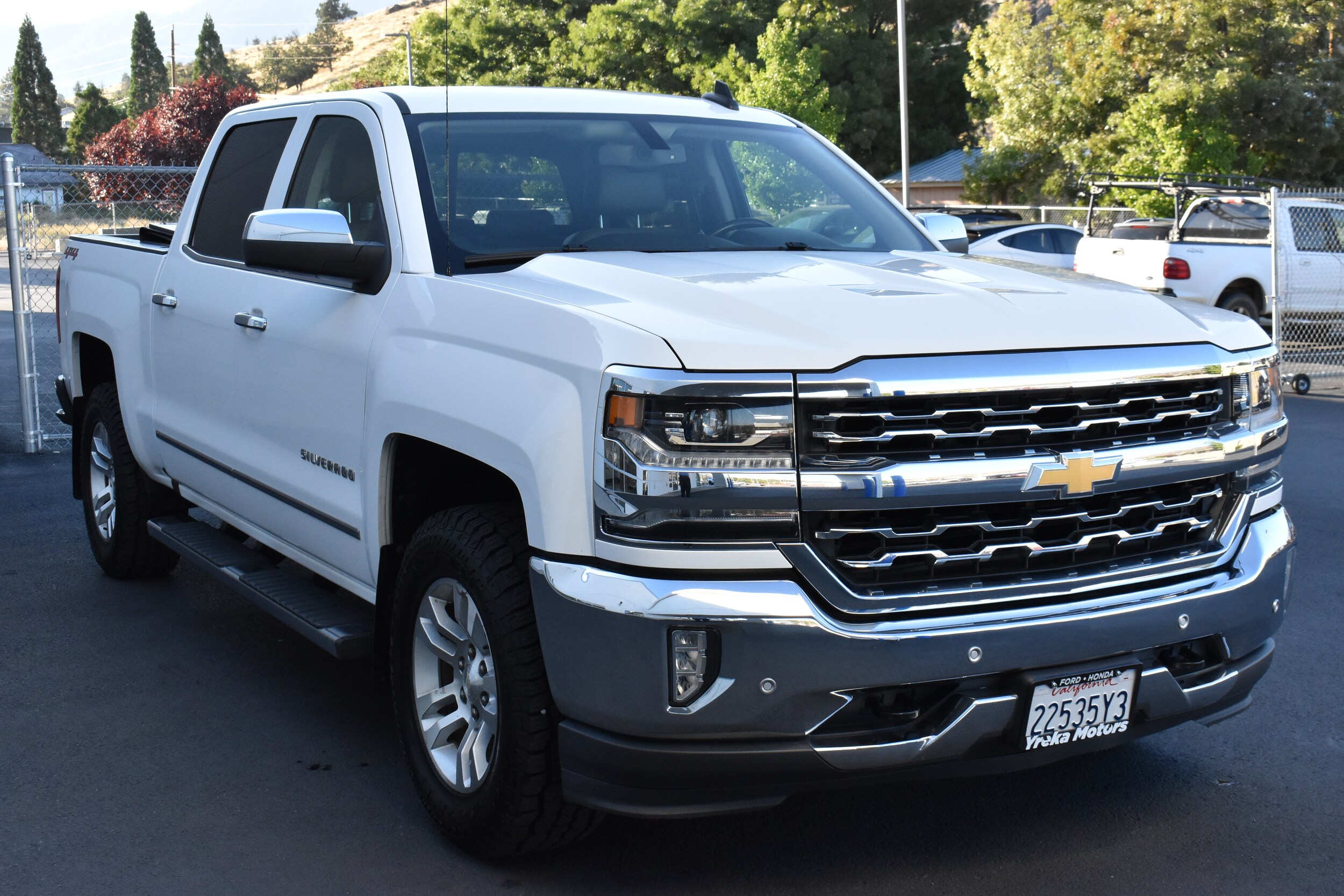 2018 Chevrolet Silverado 1500 LTZ photo 3