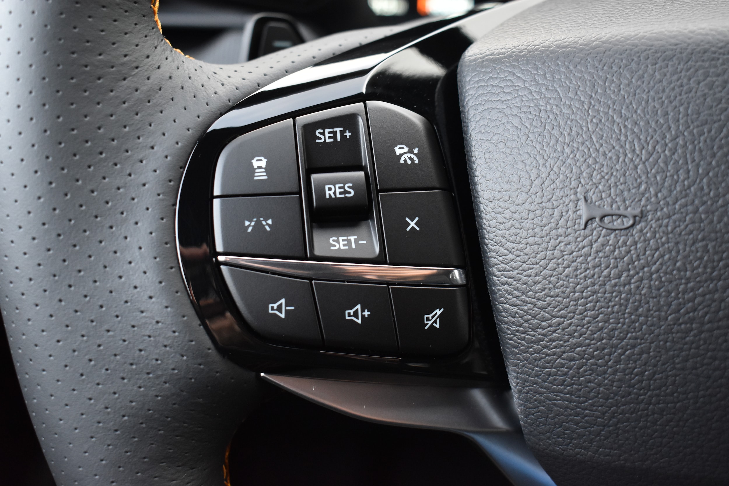 2026 Ford Explorer Tremor - Photo 30