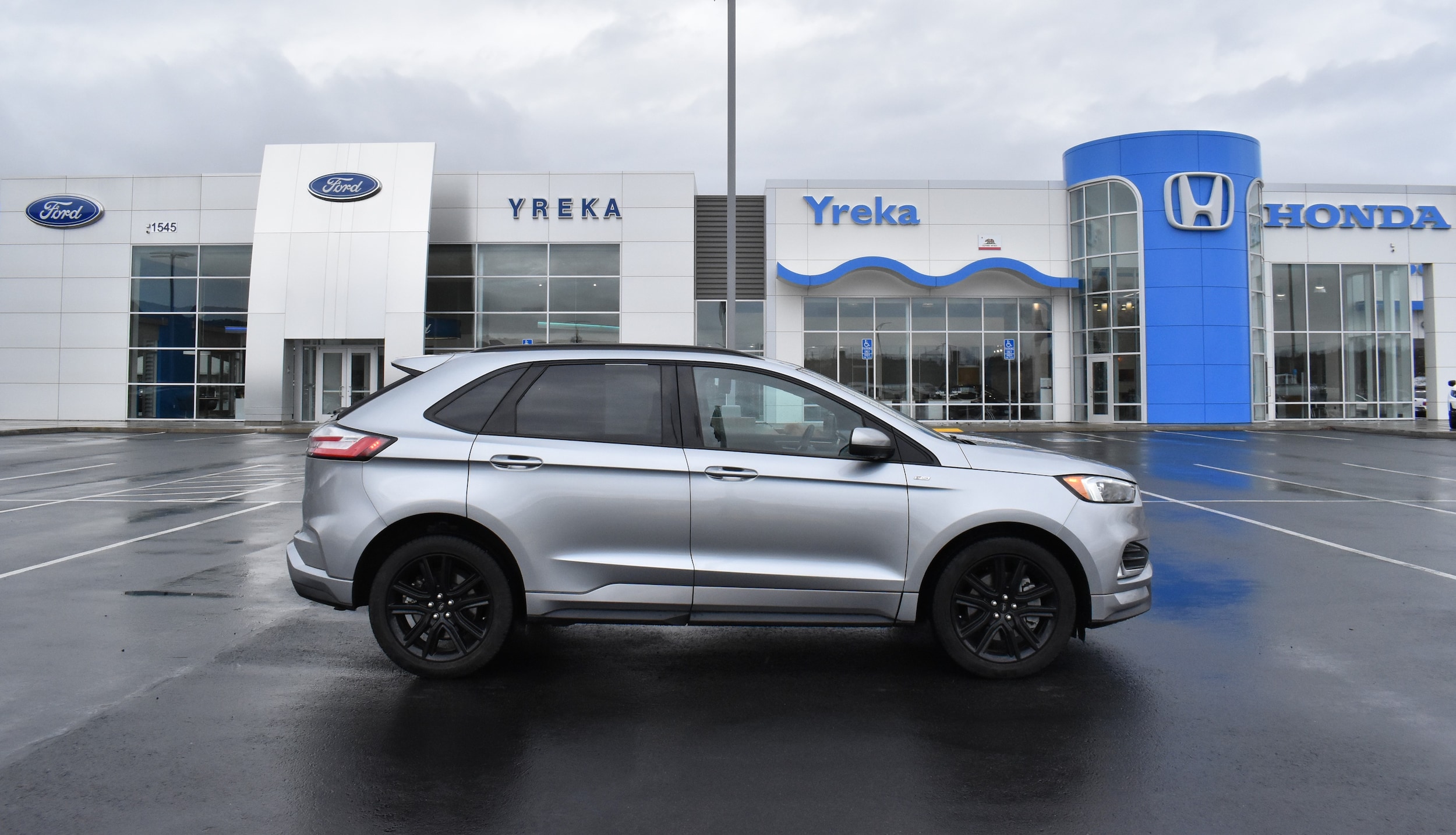 2022 Ford Edge ST-Line's photo