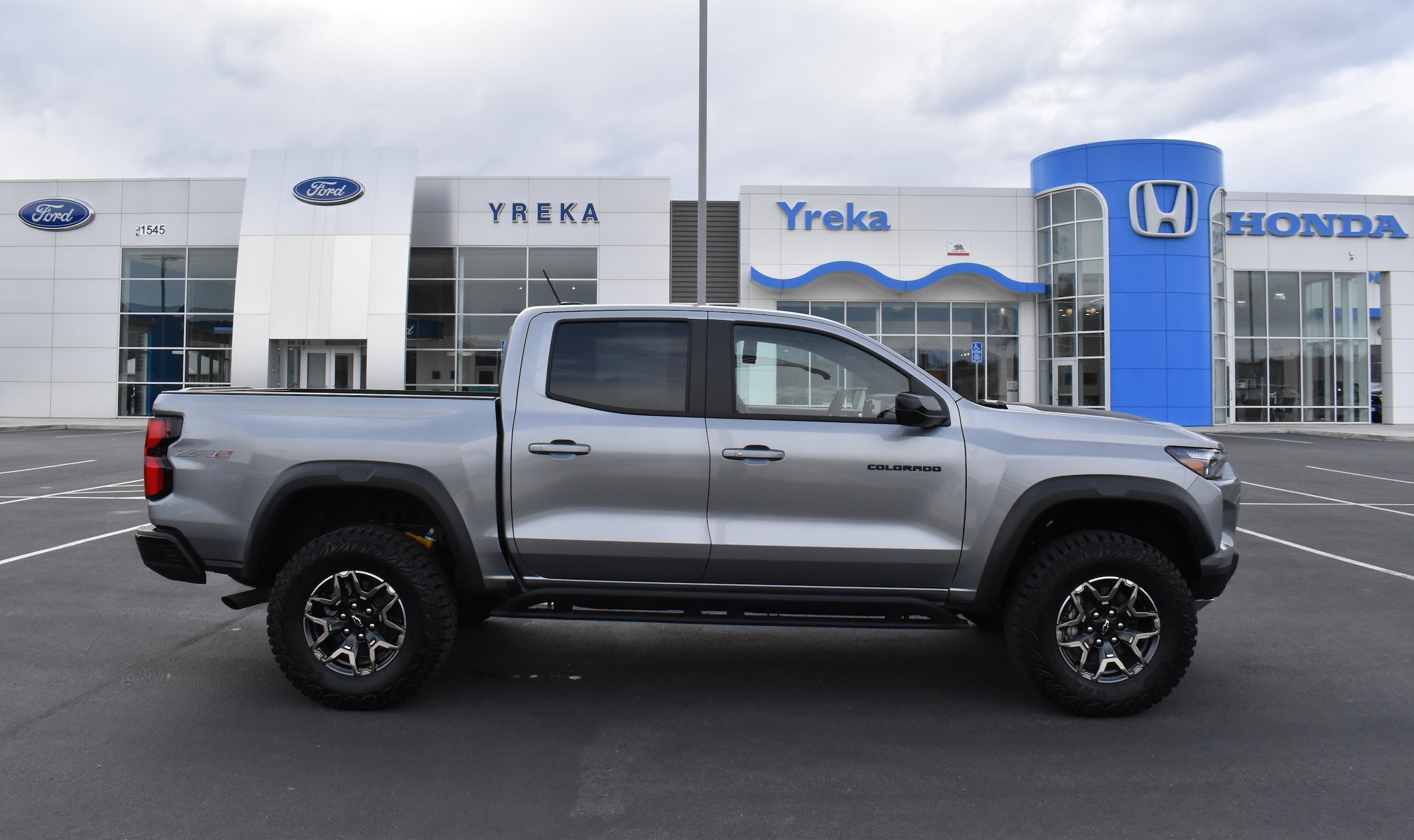 2026 Chevrolet Colorado ZR2 4WD's photo