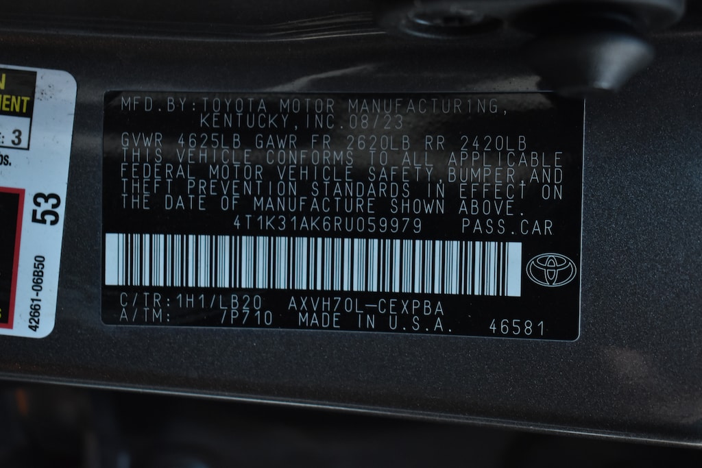 2024 Toyota Camry Hybrid XSE photo 3