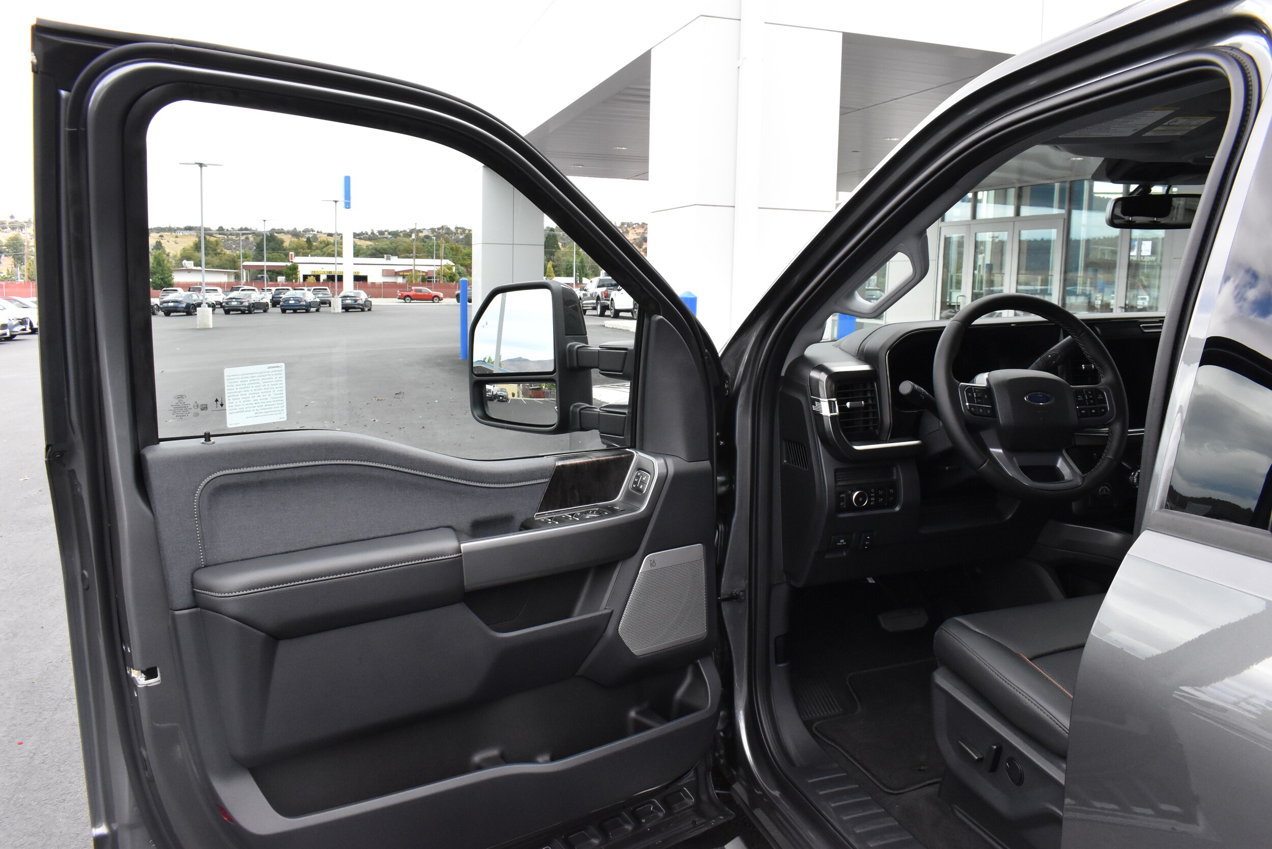 2026 Ford F-350 Super Duty Lariat - Photo 14