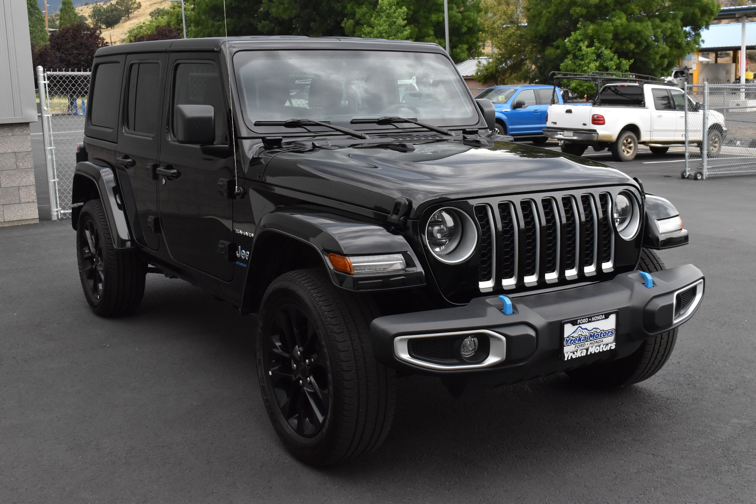 2023 Jeep Wrangler 4xe Rubicon photo 3
