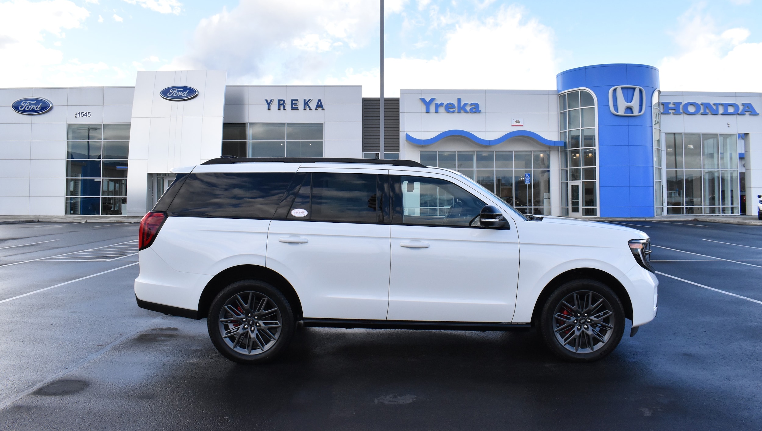 2025 Ford Expedition Platinum's photo