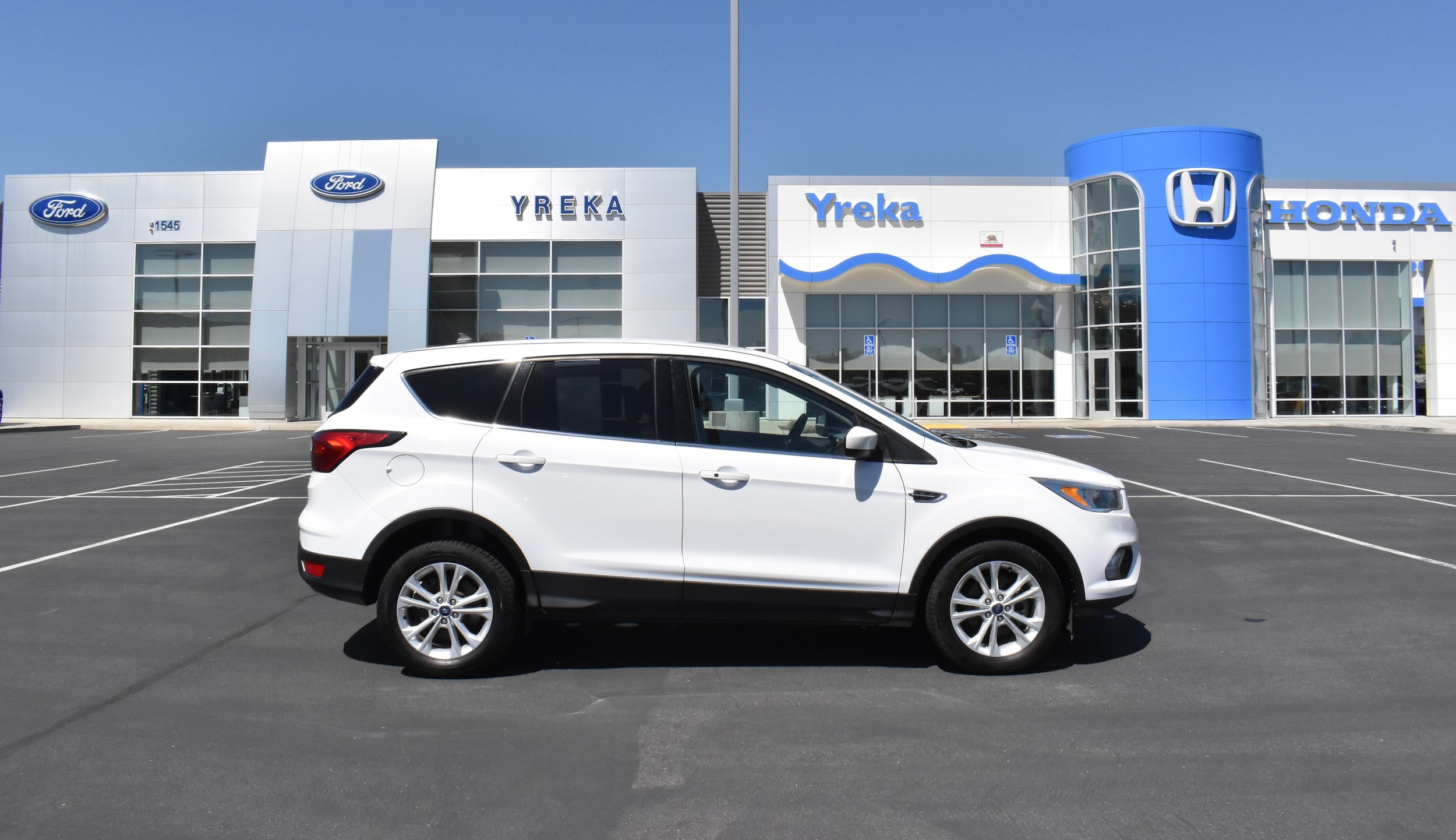 2019 Ford Escape SE's photo