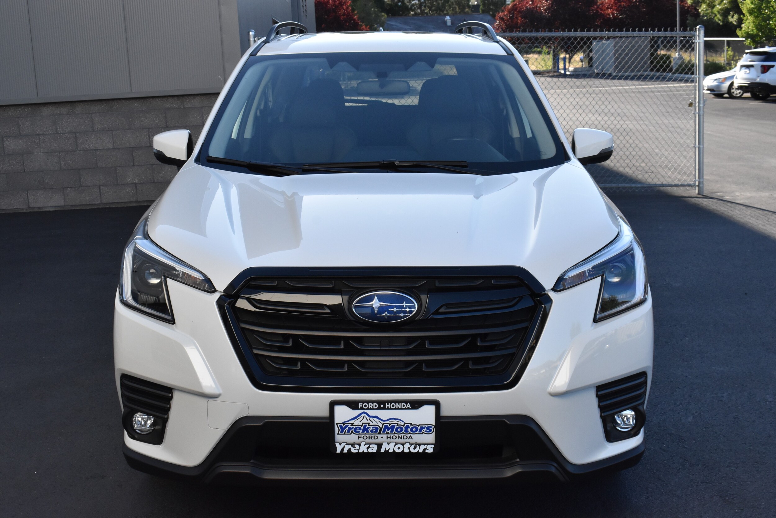 2024 Subaru Forester Limited photo 2