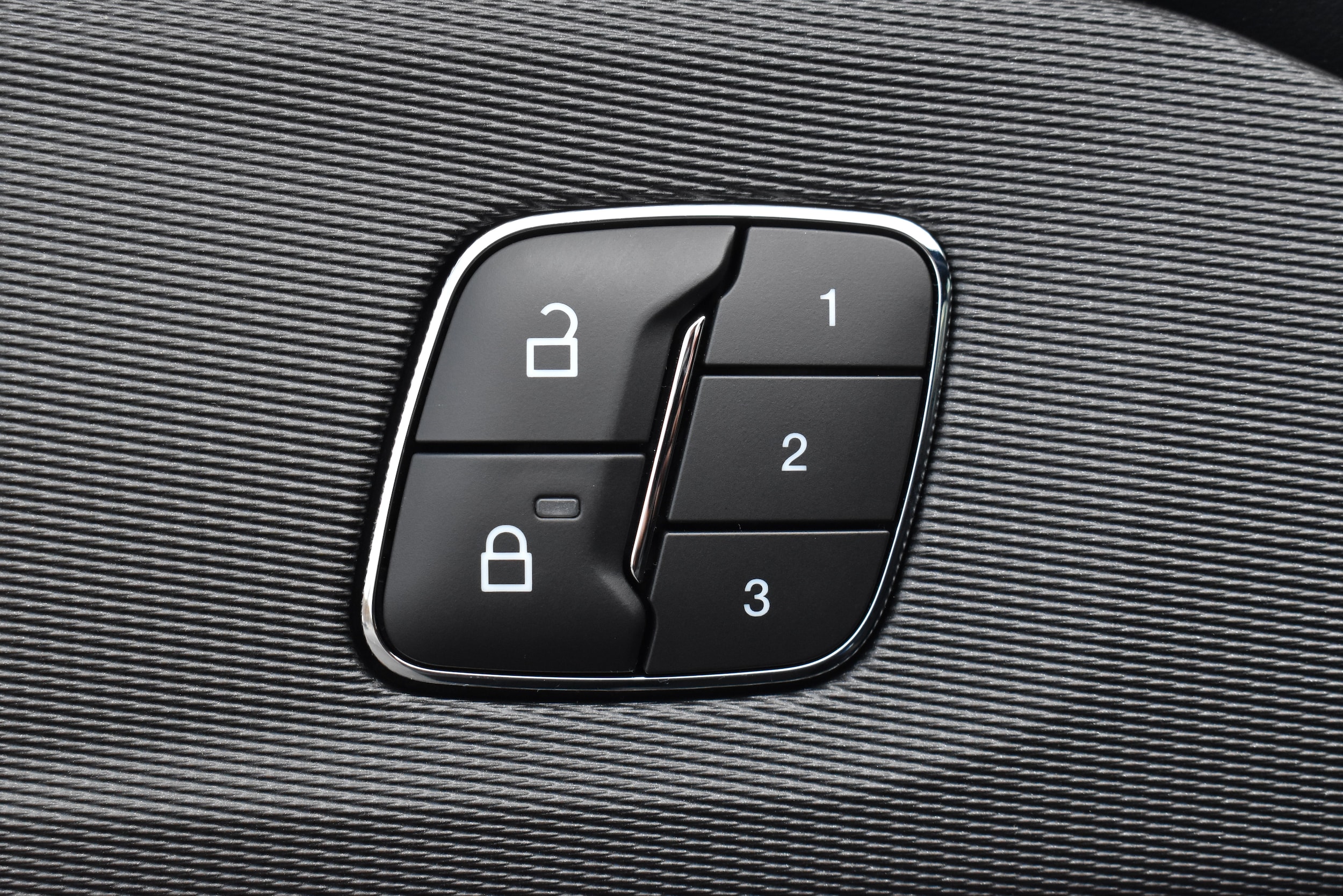2026 Ford Explorer Tremor - Photo 16