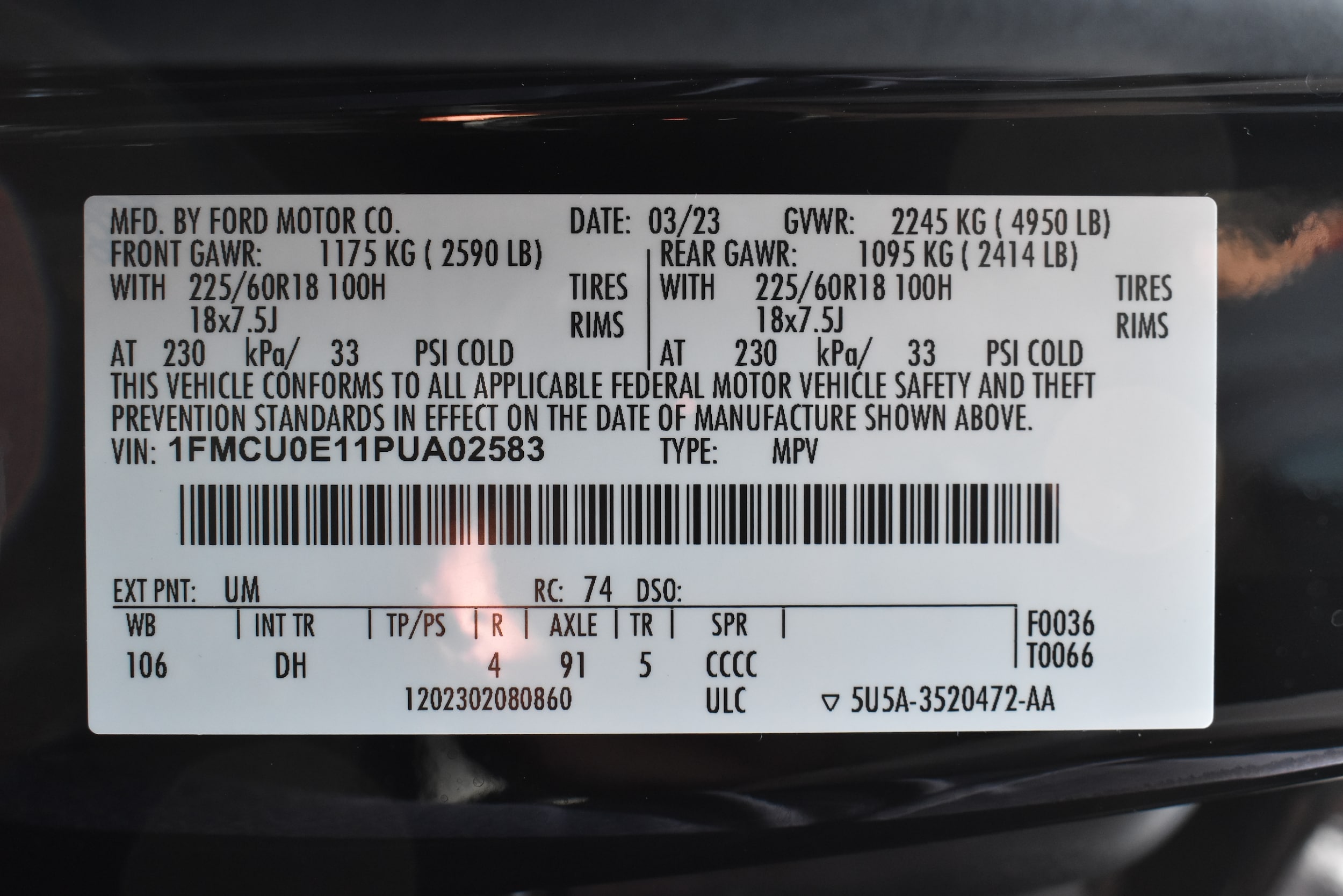1FMCU0E11PUA02583