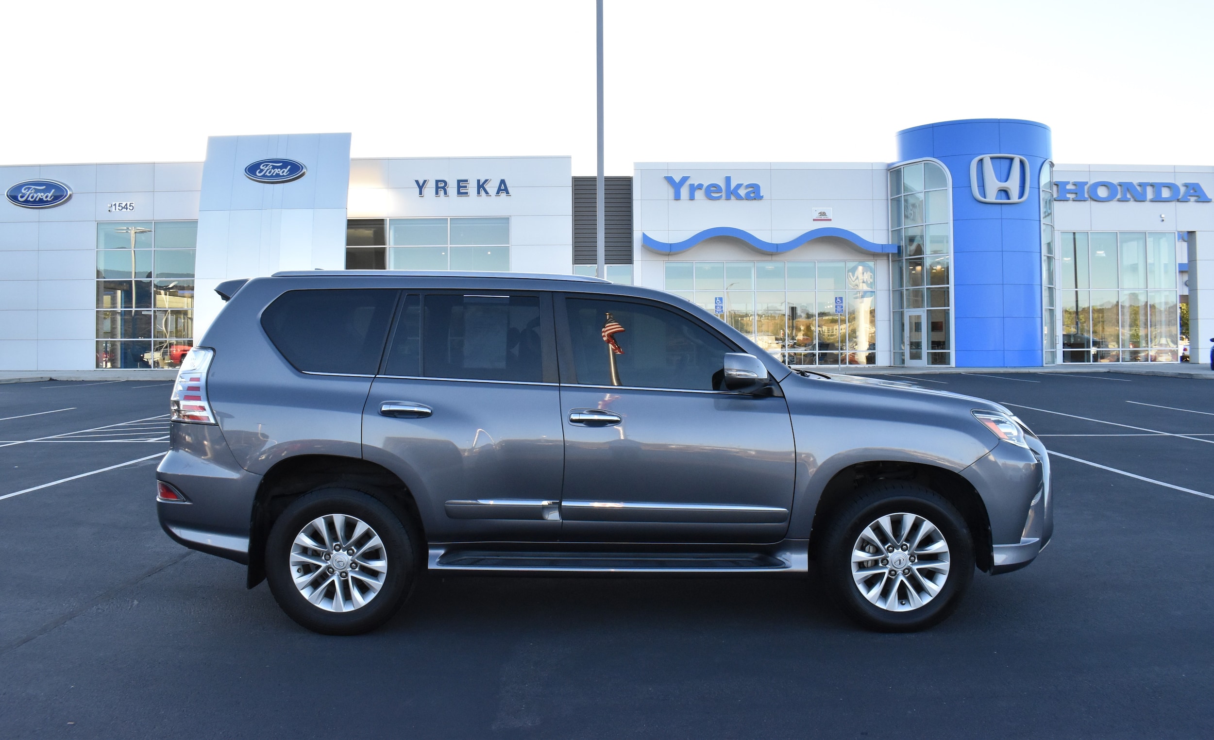 2018 Lexus GX Base's photo