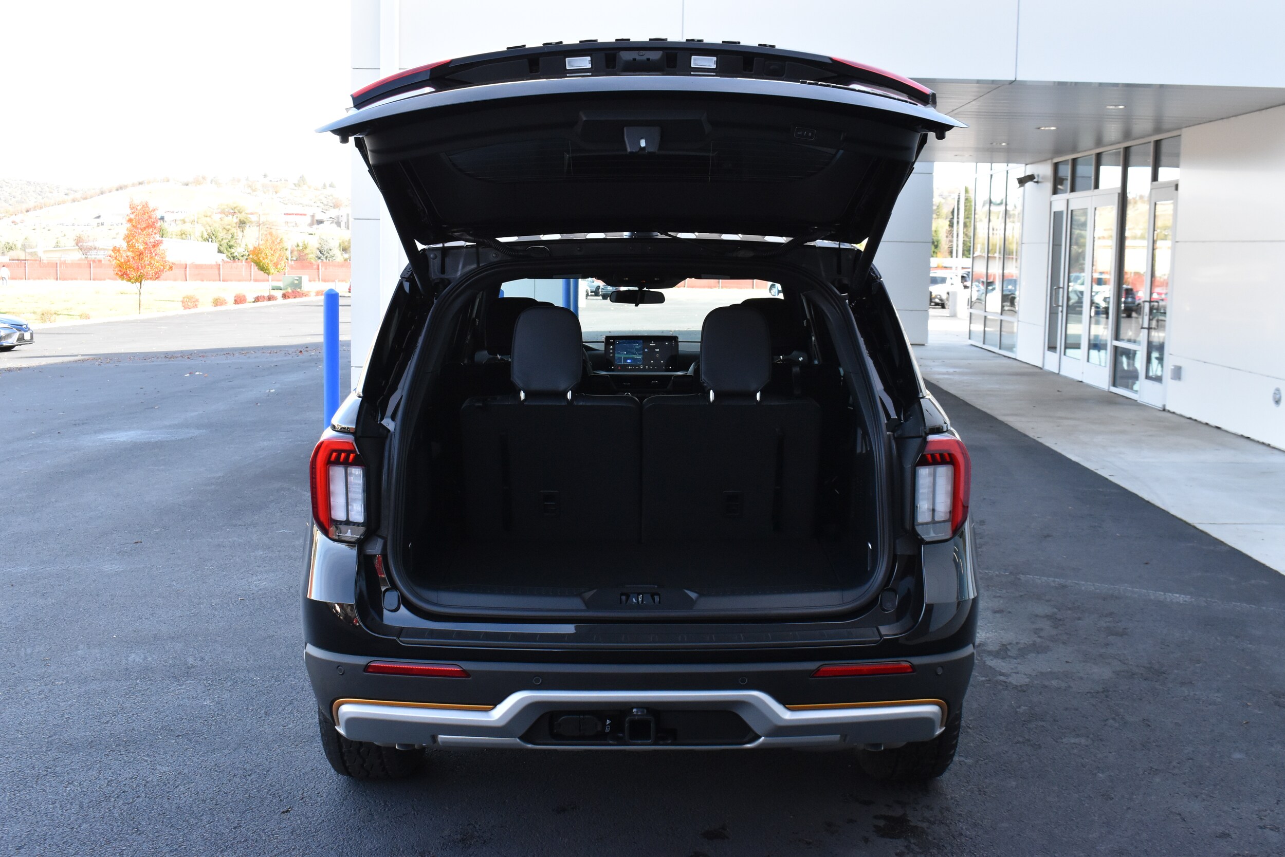 2026 Ford Explorer Tremor - Photo 8