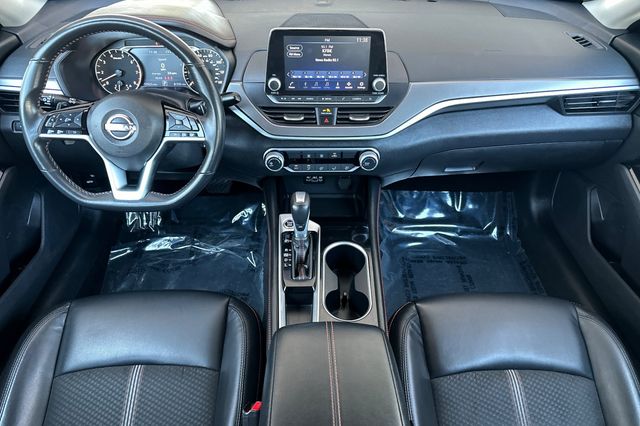 2025 Nissan Altima SR - Photo 10