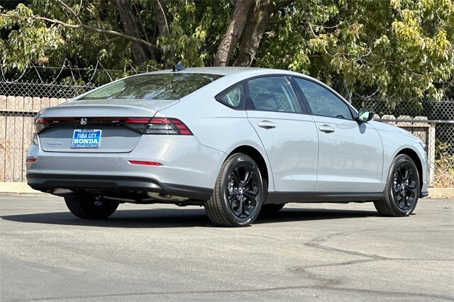 2025 Honda Accord SE photo 4