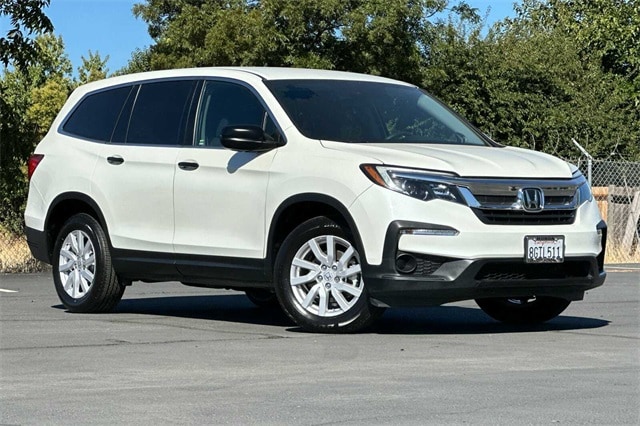 Used 2019 Honda Pilot LX with VIN 5FNYF6H14KB029166 for sale in Yuba City, CA