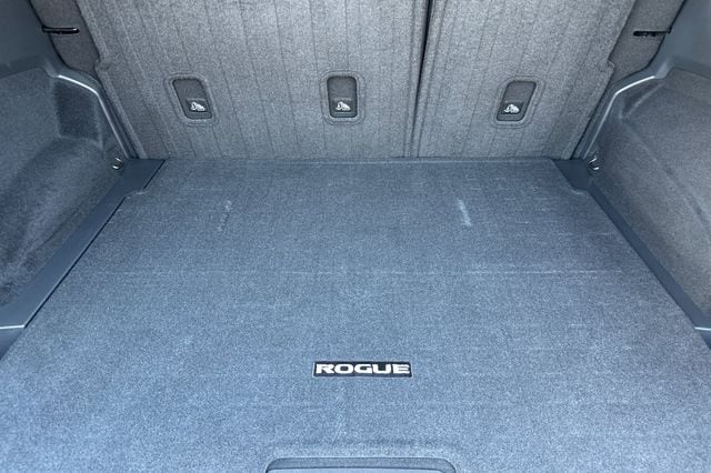 2023 Nissan Rogue SV - Photo 11