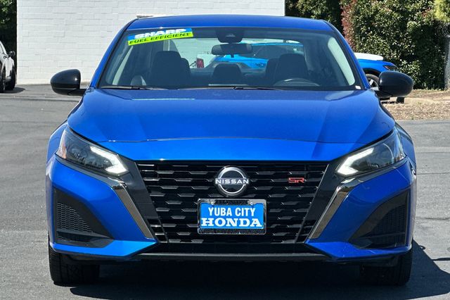 2025 Nissan Altima SR - Photo 6