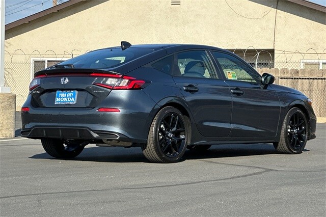 2025 Honda Civic Sport Hatchback photo 2