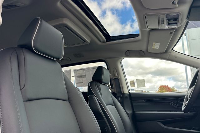 2026 Honda Odyssey Touring - Photo 20