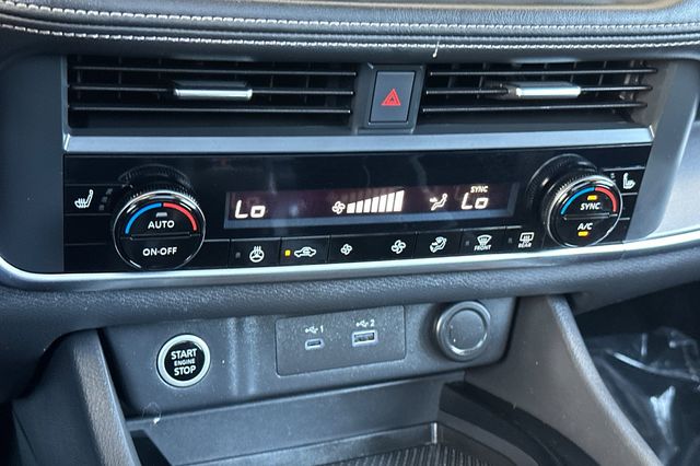 2023 Nissan Rogue SV - Photo 16
